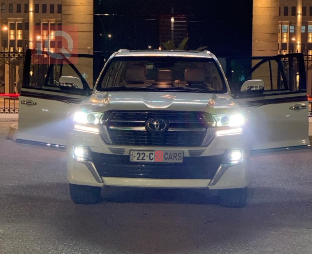 تويوتا لاندكروزر